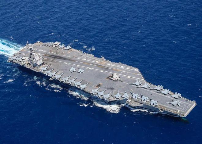 航空母艦，揭秘艦體尺寸與壯觀景象，揭秘航空母艦的壯觀景象與艦體尺寸揭秘