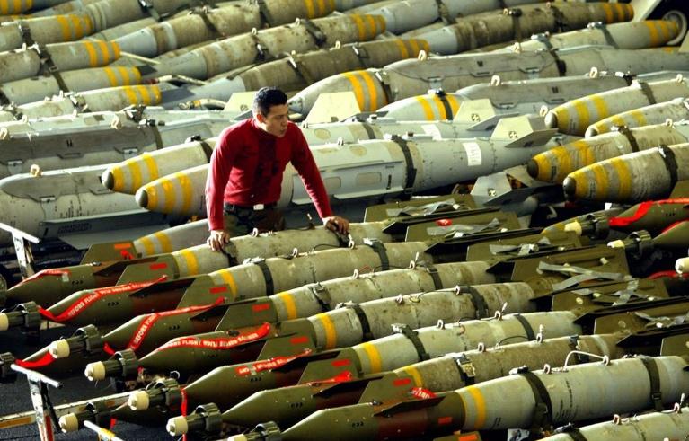 軍事新聞中的航空母艦，力量與技術的象征，航空母艦，力量與技術的軍事新聞象征