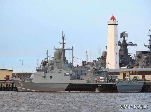海軍三型主戰(zhàn)艦艇入列的意義，海軍三型主戰(zhàn)艦艇入列，標志海軍實力躍升，國家安全戰(zhàn)略意義深遠