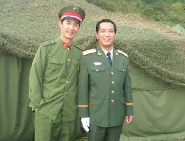 丁曉兵的夢(mèng)幻婚禮，愛情與榮耀的完美結(jié)合，丁曉兵夢(mèng)幻婚禮，愛情與榮耀的盛典
